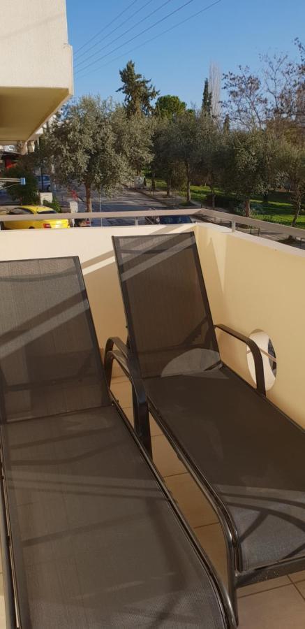 Clover 3M To Panormou Metro Station Athen Exterior foto
